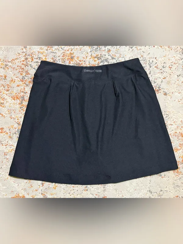 Outdoor Voices Court black Skort 4.5” size small NEW - Image 4