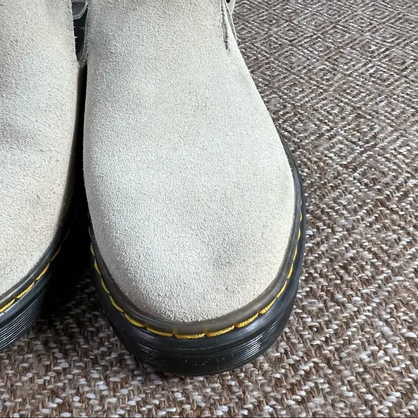 DR MARTENS Carlson Mules Shoes CREAM WARM SAND SUEDE LEATHER SZ 7L Boho Preppy - Image 9