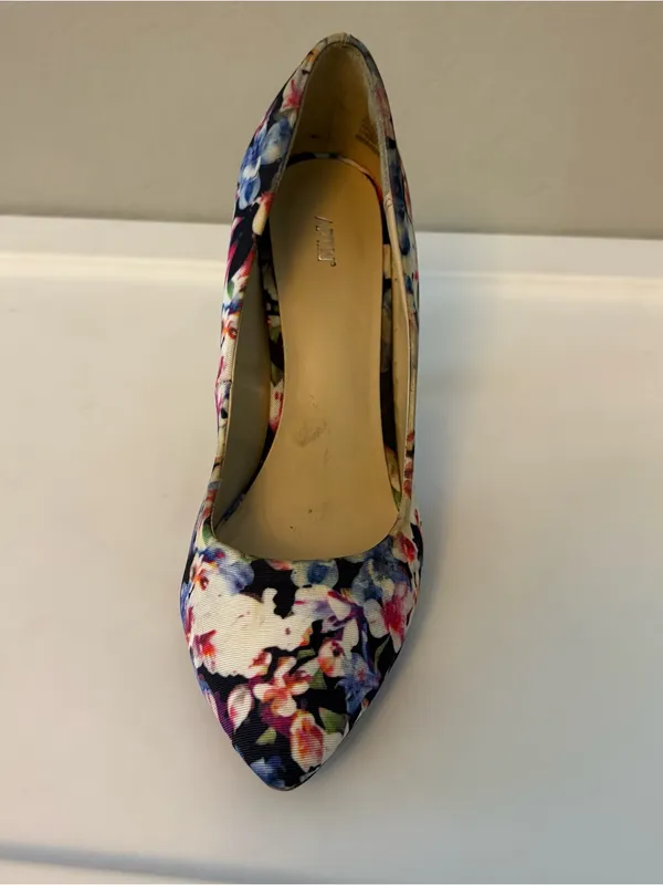 Apt. 9 multicolored floral pumps with silver heels size 6.5 - Image 12