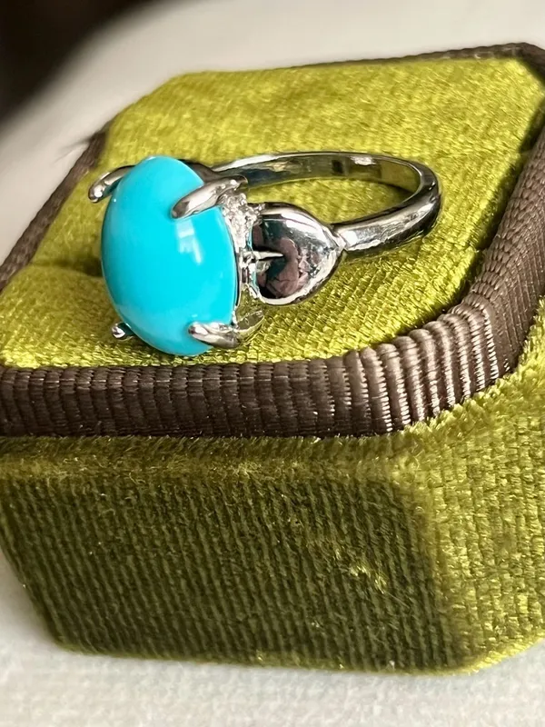 Turquoise and White Topaz Titanium Steel Silver Band Size 8 - Image 4