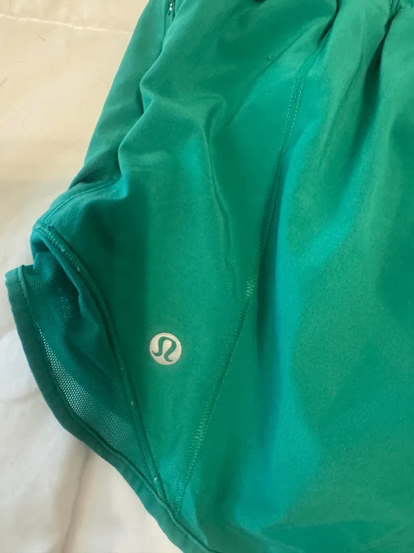Lululemon Hotty Hot Shorts 2.5" - Image 3