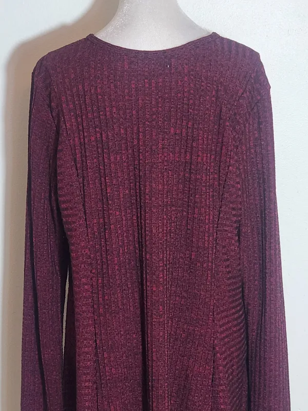 Maurices Burgundy and Black Ribbed Knit Tunic Size XL - Image 4