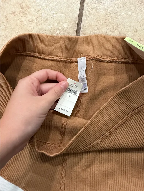 Aerie OFFLINE shorts - Image 2