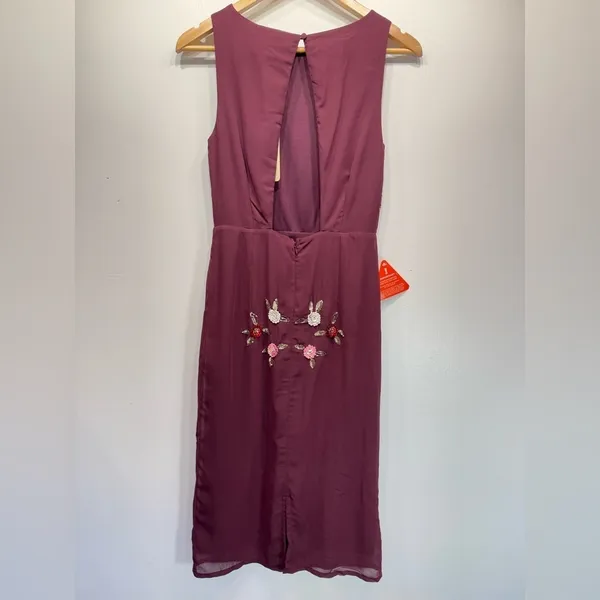 Burgundy Sleeveless Midi Dress Sequined Flowers Open Back Party Elegant Wedding - Image 4