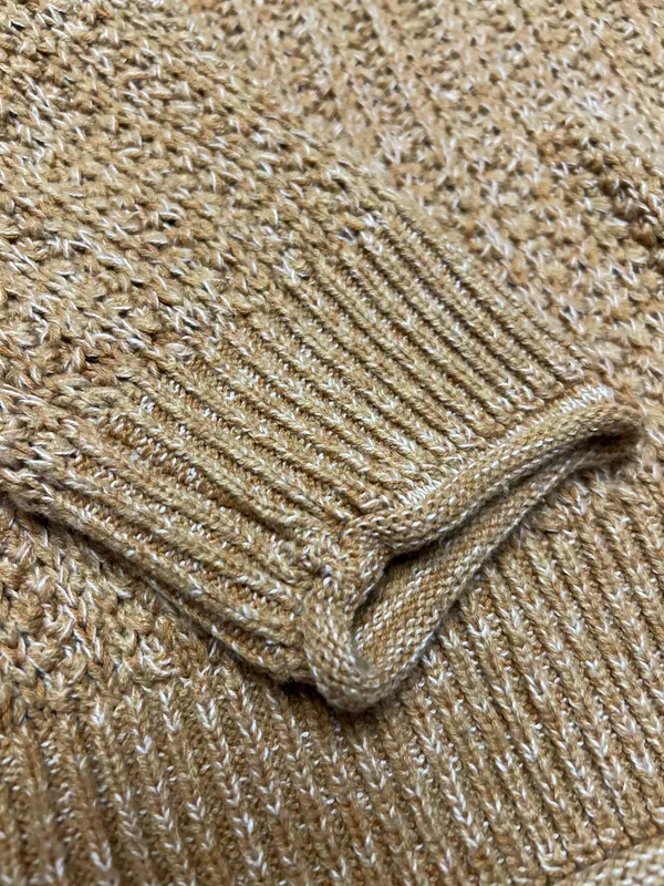 Universal Threads Tan Knit Sweater - Image 4