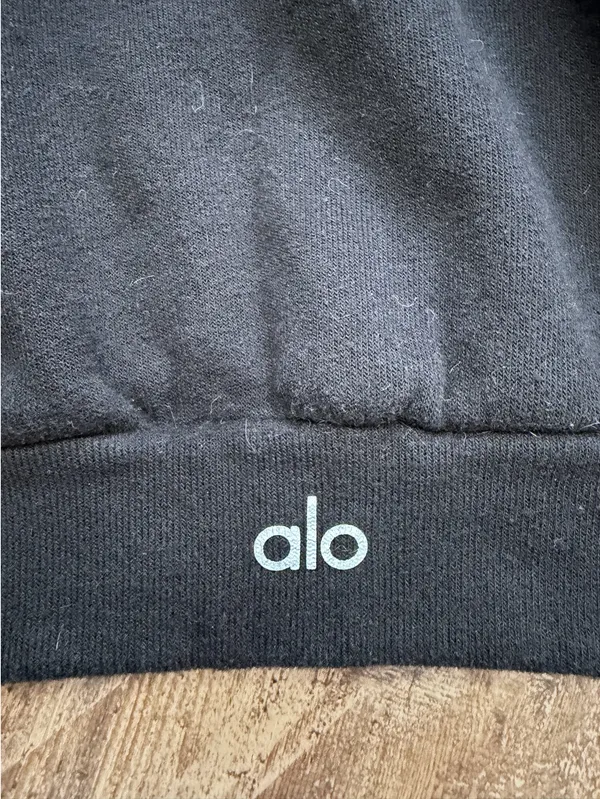 ALO Yoga Black Cropped Crewneck Sweatshirt - Image 5