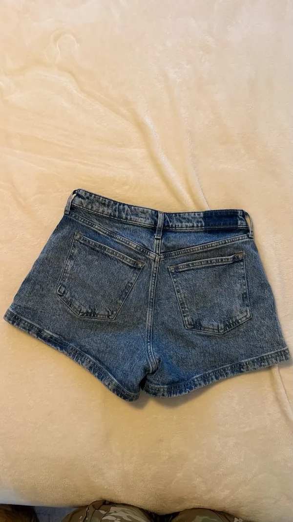 Abercrombie Curve Love Jean Shorts - Image 3