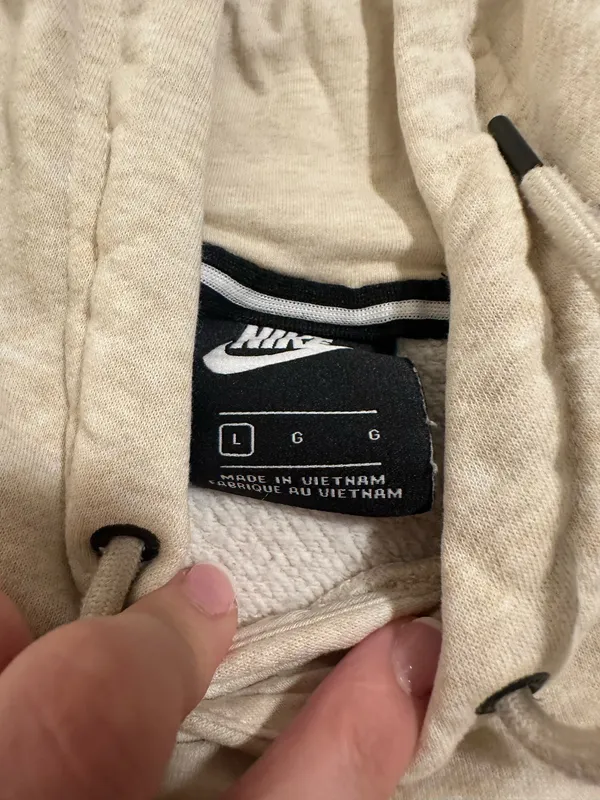 Nike Cropped Hoodie - Image 2