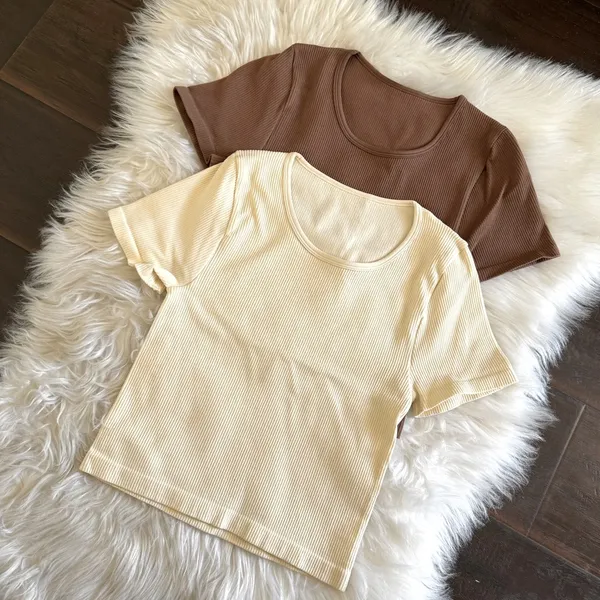 OQQ 2 Pieces Square Neck Tee Shirts Crop Tops - Image 2