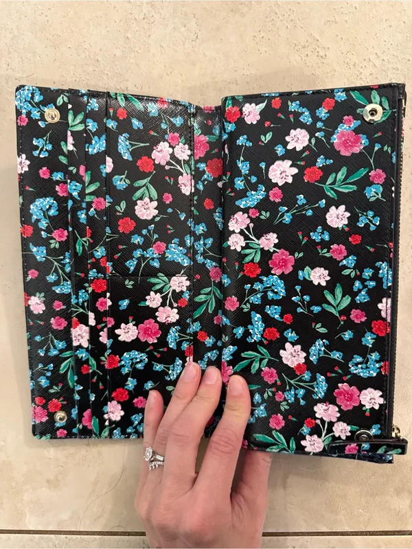 Kate Spade Floral Wallet - Image 3