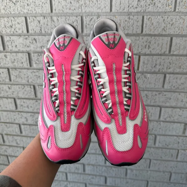 New Balance 1000 Shoes Unisex Womens size 8.5 Men’s size 7 Dragon Berry Pink - Image 8