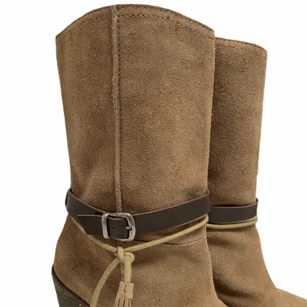 Mia Limited Edition Tooledo Leather Boots w/ Tassel & Buckle Belt Accent Sz 9M - Image 4