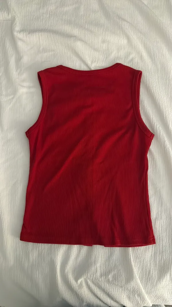 Red Ribbed high neck top - Image 3