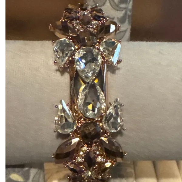 G by Gennaro Gold Tone Crystal Rhinestone Hinged Bangle Bracelet Statement - Image 3