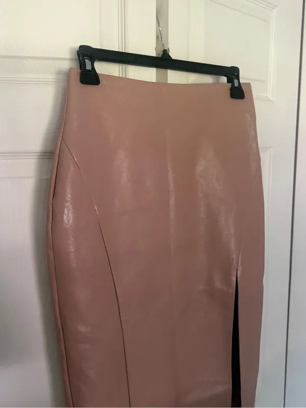 Superdown Jezabel Faux Leather Midi Skirt Nude Tan Pencil Skirt Size Small - Image 7
