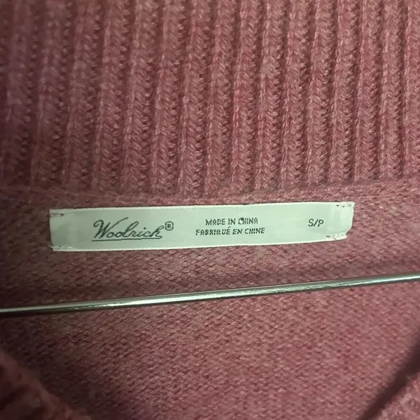 Woolrich Women's Wool Blend Sweater Raspberry Pink V-Neck Classic Style Small - Image 2