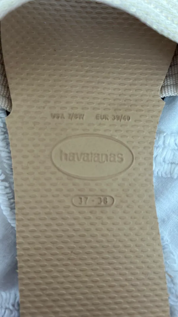 Revolve/ sandals - Image 4