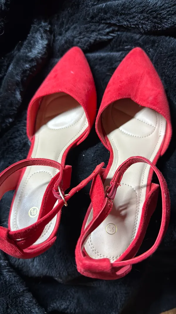 Amazon Red Suede Kitten Heels Size 9.5 - Image 5