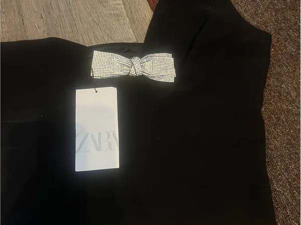 NWT Zara Black V-Neck Bow-Accent Tank Top - Image 4