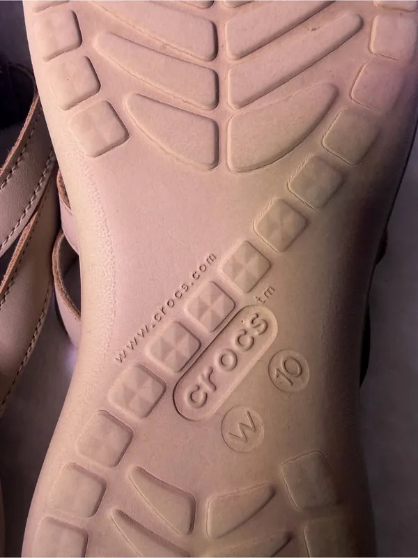 CROCS Women's Beige/Tan Strappy Flip Flop Sandals - Image 10