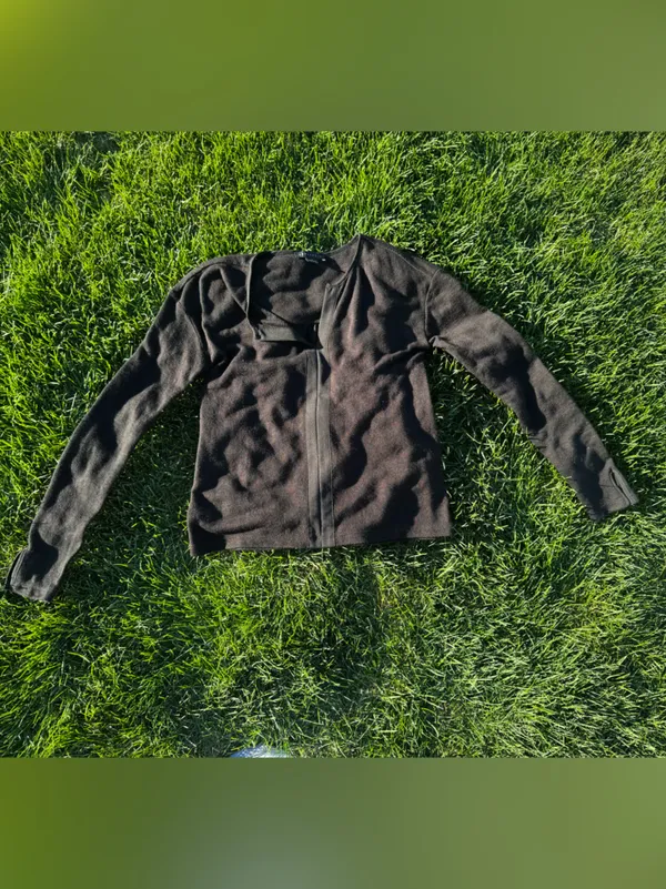 Sanctury Black Long Sleeve Light weight sweater - Image 2