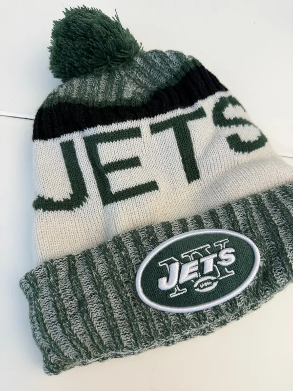 New York Jets New Era 2017 Official Sideline Sport Knit Hat - Image 3