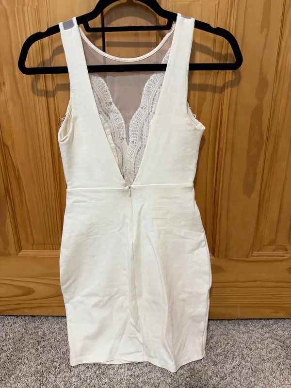 White Formal Lulus Dress - Image 2
