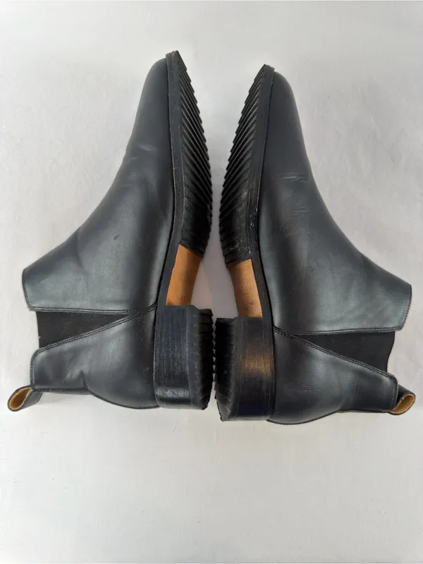 Nisolo Eva Everyday Leather Chelsea Boot in Black Size 8.5‎ - Image 7