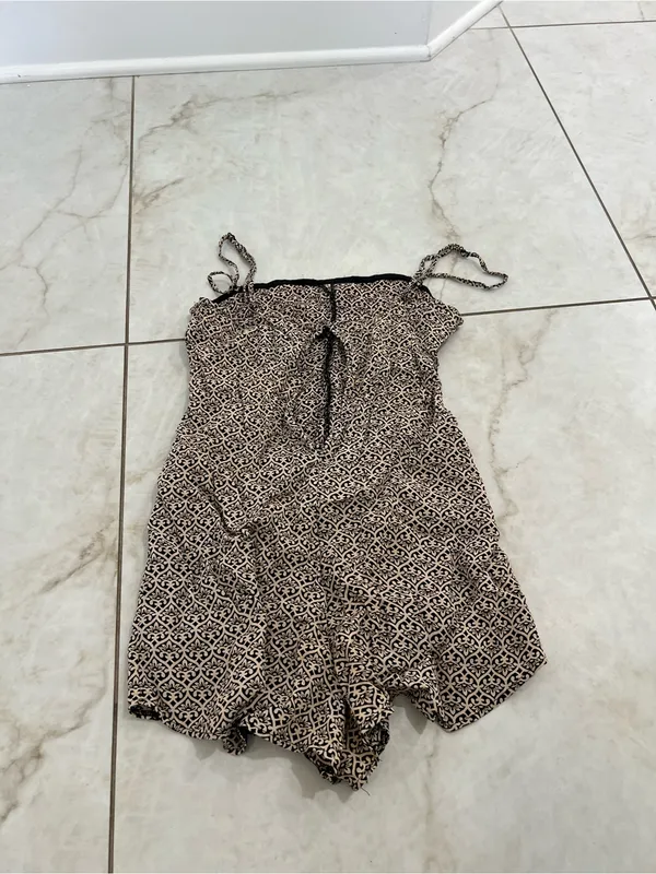 Reformation Black & Cream Printed Romper Size XS - Image 4