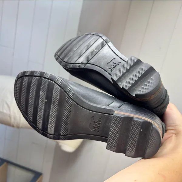 Sorel Lola II Cut Out Booties - Image 5