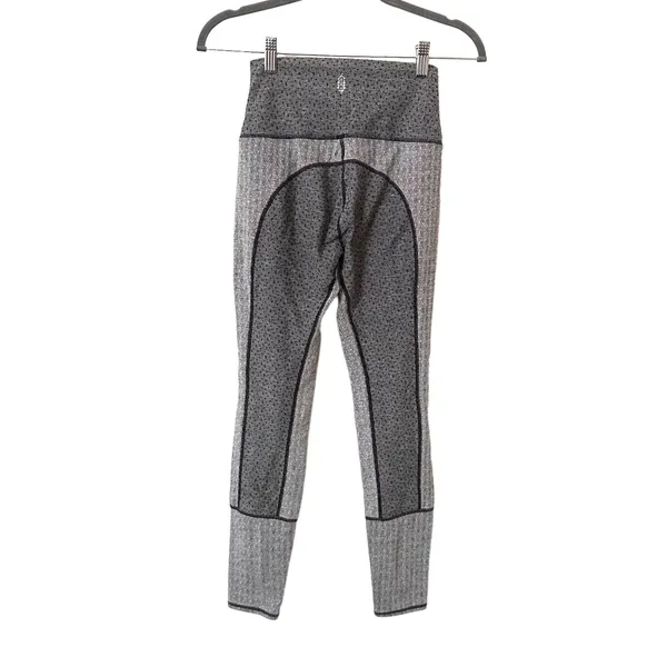 FREE PEOPLE MOVEMENT Patterned Knit‎ Workout Leggings Sz XS - Image 3