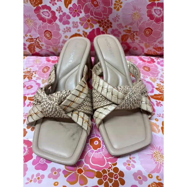 Marc Fisher 8 Light Tan Macki Knot Faux Leather Square Toe Slip-on Dress Sandals - Image 5