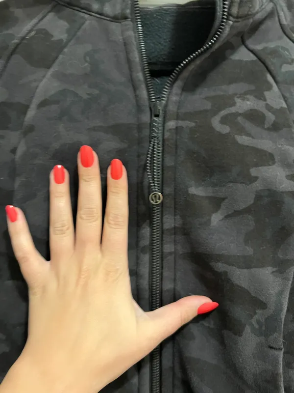 Lululemon Scuba Hoodie - Image 4