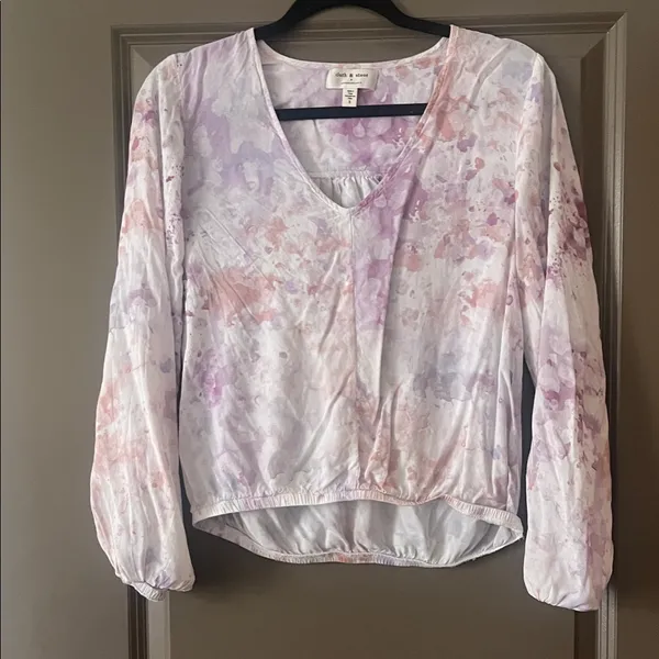 Anthropologie Cloth and Stone Splatter Print V-Neck Top Blouse Long Sleeve Size Small - Image 2