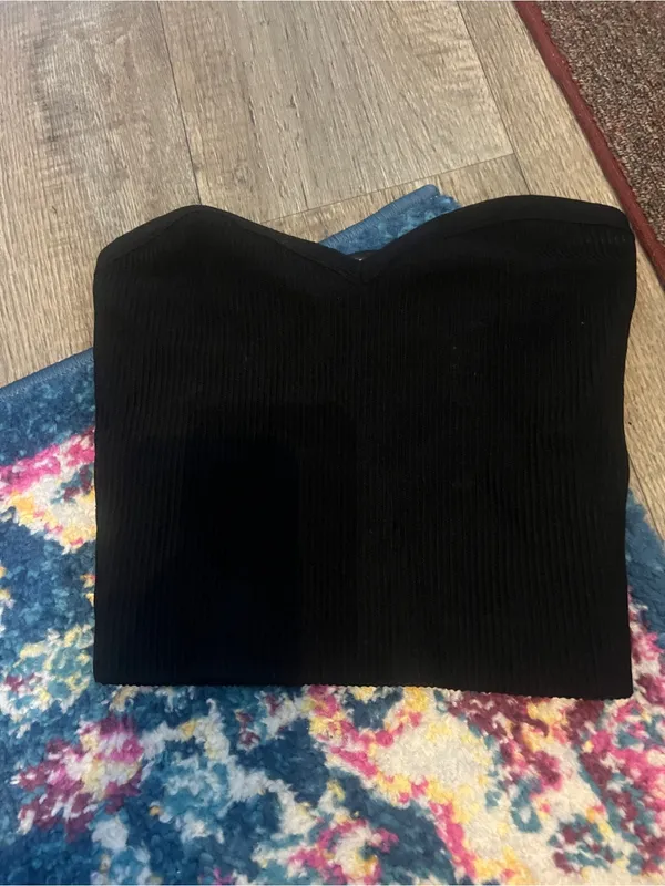 Babaton Black Strapless Ribbed Tube Top - Image 4