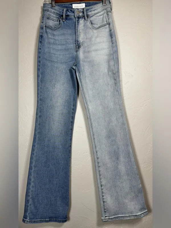Risen Two-Tone High-Rise Flare Jeans Size 5/27 - Image 3
