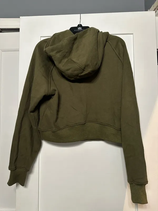Amazon Cropped Zip-Up Hoodie - Image 2