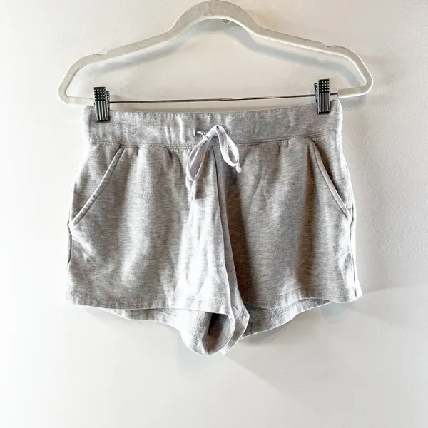 Quince SuperSoft Fleece Drawstring Waist Lounge Shorts Heather Gray Small - Image 5