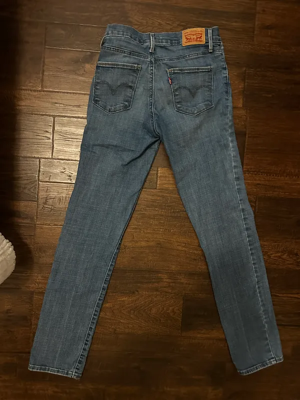 levi’s slimming jeans - Image 2