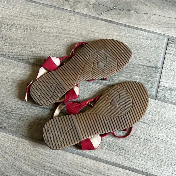 Red sandals Size 7 - Image 4