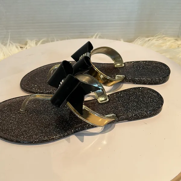 Gold and Black Jelly BOW T-Strap Sandals Slip-on Size 39. - Image 2