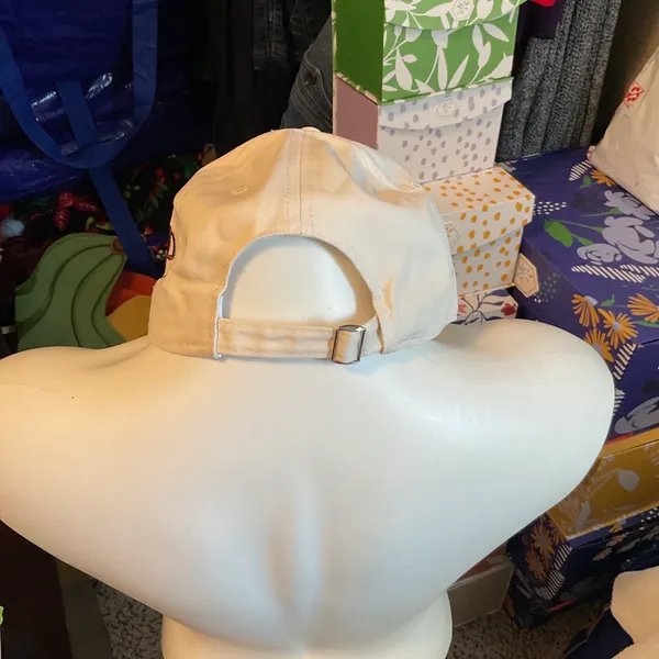 Cream distressed cap White - Image 2