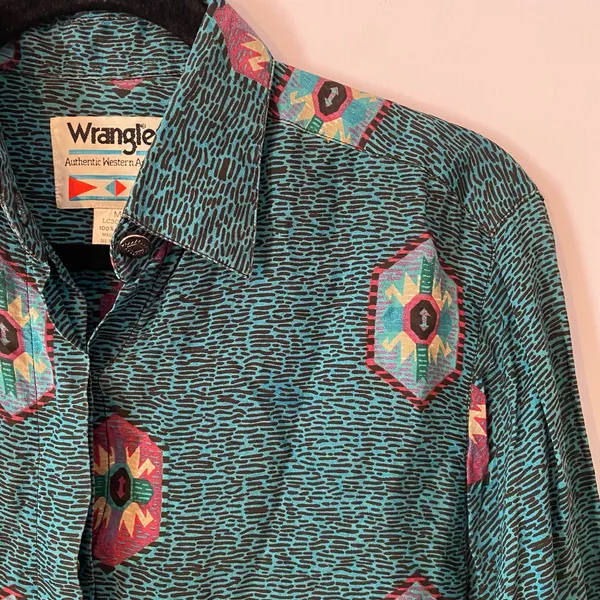 Wrangler Authentic Western Blue Aztec Print Vintage Button Down Shirt Medium - Image 3