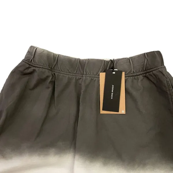 Vero Moda Women Sweat Shorts S Gray Ombre Cotton Cozy Lounge‎ Scandi Soft Grunge - Image 2