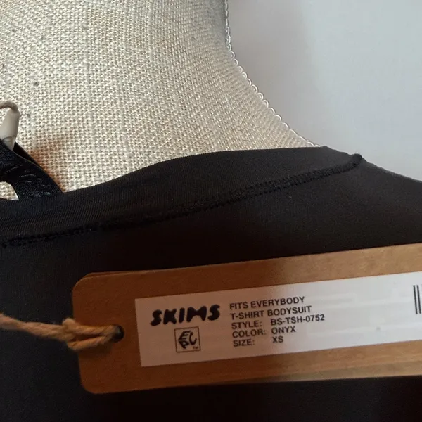 NWT Skims Fits Everybody T-Shirt Bodysuit - Image 4