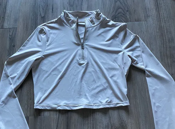 SheIn Beige Half Zip - Image 3