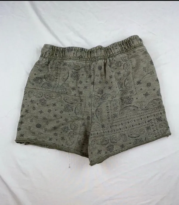 NEW Shorts Green Size M - Image 5