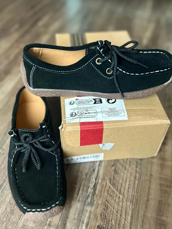 Women’s Slip On Lace Up Comfort Casual Faux Suede Loafers Size 6.5 New - Image 3