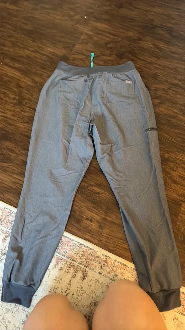 FIGS Scrub Pants - Image 3