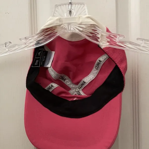 FINAL MARKDOWN Adidas ladies ball cap s/m - Image 4